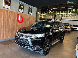 Pajero Sport HPE 2.4 Automático 7 LUGARES