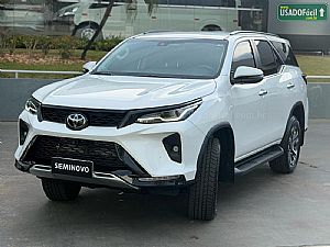 Hilux SRX Plus CD 2.8 4x4 TDI Automático Diesel