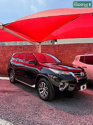 Hilux Sw4 Srx 2.8 4x4 Tdi Automático Diesel 2018/2019 em Cuiabá - MT