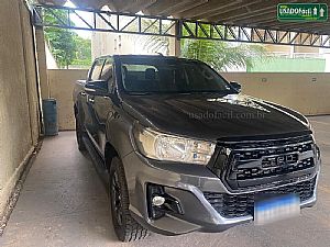 Hilux Srv Cd 2.8 4x4 Tdi Automático Diesel 2017/2017 em Cuiabá - MT
