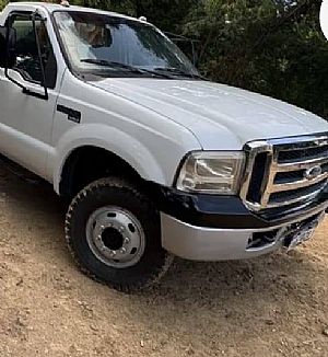 F-4000 Turbo Cummins Diesel 2011/2011 em Chapada dos Guimaraes - MT