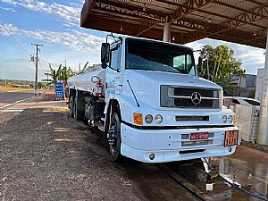 Mercedes L-1620 3-eixos 2p Diesel Tanque 15.000l 2009/2009 em Jaciara - MT