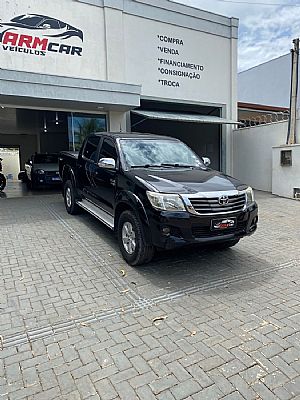 Hilux Srv Cd 2.7 4x4 Automático Flex 2012/2012 em Sorriso - MT