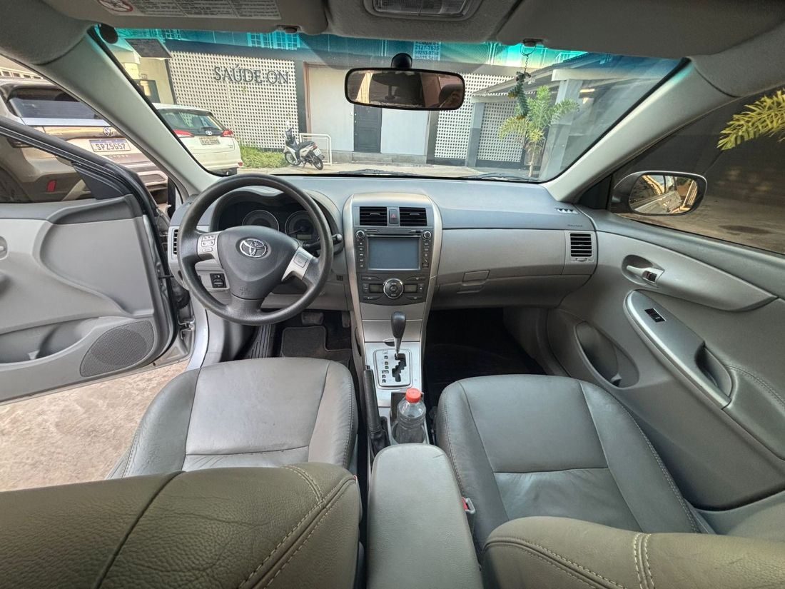 Toyota Corolla GLi 1.8 Automático Flex 2011/2011 — foto 11 de 15