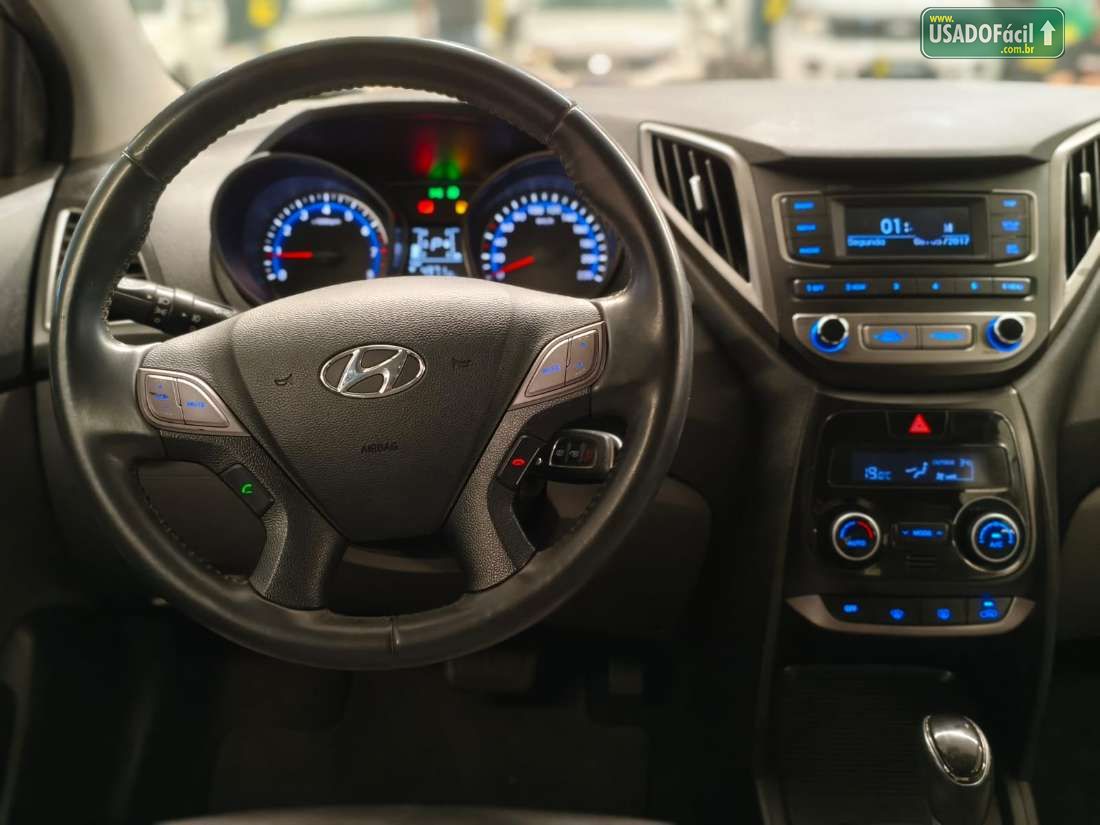 Hyundai HB20 Hatch Premium 1.6 Automático Flex 2015/2016 — foto 12 de 15