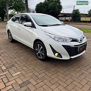 Yaris Sedan XLS 1.5 Automático Flex