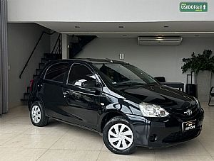 Etios Hatch XS 1.5 Automático Flex