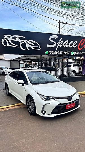 Corolla Altis Premium Hybrid 1.8 Automático Flex Híbrido