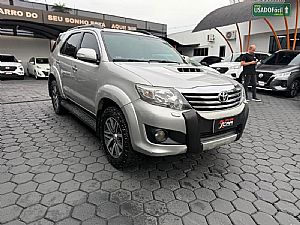 Hilux SW4 SRV D4-D 4x4 Automático 3.0 TDI DIES