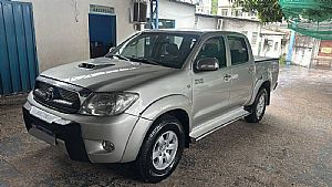 Hilux SRV CD D4-D 3.0 4x4 TDI Automático Diesel
