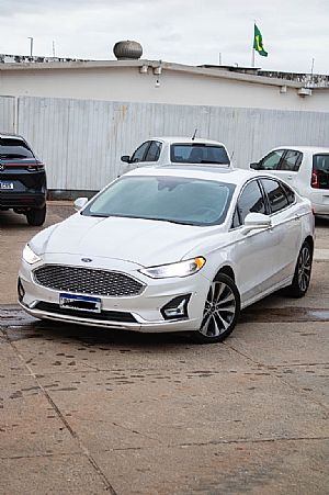Fusion Titanium 2.0 Gtdi Ecoboost Awd Automático 2018/2019 em Cuiabá - MT