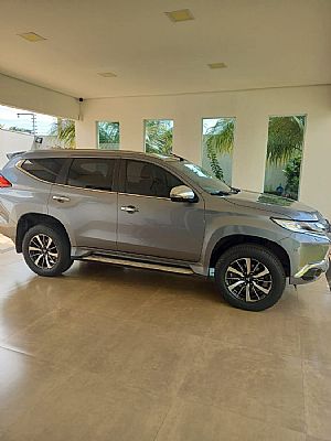 Pajero Sport Hpe 2.4 4x4 Diesel Automático 7 Lugares 2019/2020 em Rondonópolis - MT