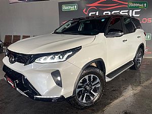 Hilux SW4 SRX 2.8 4x4 TDI Automático 7 LUGARES DIESEL