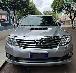 Hilux SW4 SRV D4-D 3.0 4x4 TDI Automático Diesel