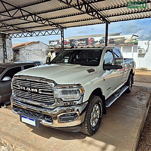 Ram 3500 Laramie CD 6.7 Turbo 4x4 Diesel