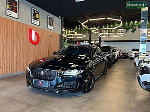 Jaguar XE 2.0 Turbocharged R-Sport Automático