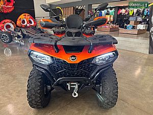 Quadriciclo Cforce 520