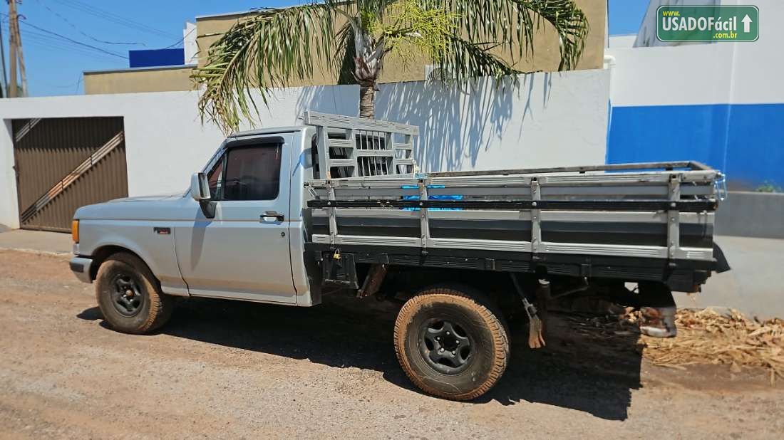 FORD F-1000 S. S. Diesel boiadeira 1993/1993 — foto 8 de 9