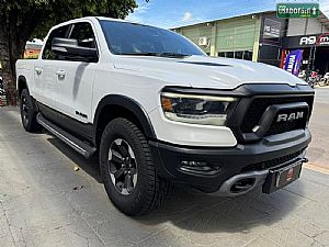 Ram 1500 Rebel Hemi CD 5.7 V8 4x4 Automático