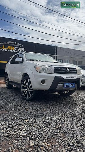 Hilux SW4 SRV D4-D 3.0 4x4 TDI Automático Diesel