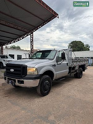F-4000 TURBO CUMMINS 4x4 2p diesel