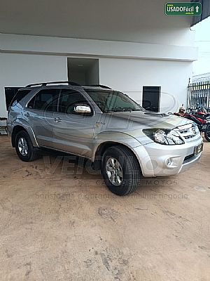 Hilux SW4 SRV D4-D 3.0 4x4 TDI Automático Diesel