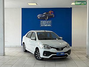 Etios Sedan Platinum 1.5 Automático Flex