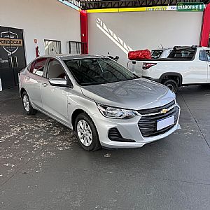 Onix Sedan Plus LT 1.0 Mecânico Flex