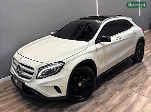 Mercedes GLA 250 Sport 2.0 Turbo 4x2 Automático