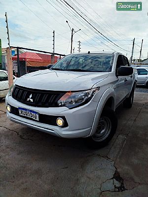 L200 Triton Outdoor GLX CD 2.4 4x4 Mecânico Diesel