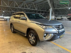 Hilux SW4 SRV 4x2 2.7 Automático Flex 7 lugares