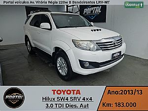 Hilux SW4 SRV D4-D 3.0 4x4 TDI Automático Diesel