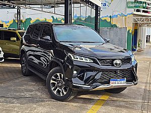 Hilux SW4 Diamond 2.8 4x4 Turbo Automático Diesel