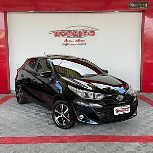 Yaris Sedan XLS Connect 1.5 Automático Flex