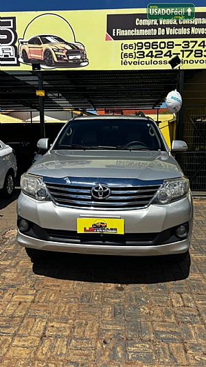 Hilux SW4 SR 2.7 4X2 Flex Automático