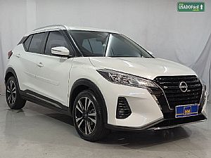 Kicks Advance 1.6 Automático Flex