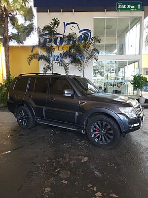 Pajero HPE Full 3.2 4x4 Turbo Intercooler Automático Diesel