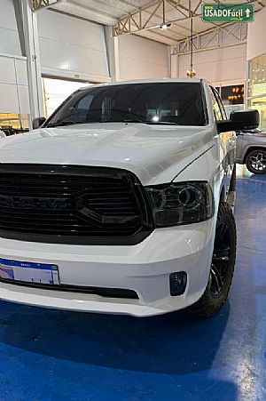 Ram Classic Laramie Night Edition 5.7 4X4 Automático