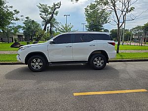 Hilux Sw4 Srv 4x2 2.7 Automático Flex 2019/2019 em Rondonópolis - MT