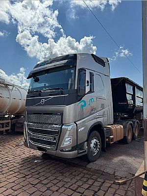 Volvo Fh-540 Globetrotter 6x4 2p Diesel E6 2023/2023 em Campo Verde - MT