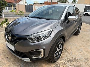 Captur Intense Bose 1.6 Automático Flex 2021/2021 em Cuiabá - MT