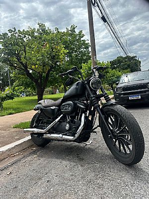 Harley Davidson Iron 883 Sportster