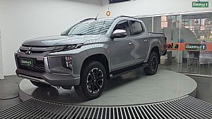 L200 Triton Sport Hpe Cd 2.4 4x4 Automático Diesel 2023/2024 em Cuiabá - MT