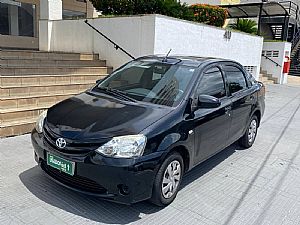 Etios Sedan Xs 1.5 Automático Flex 2016/2017 em Cuiabá - MT