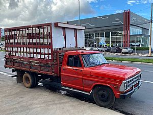 F-4000 Turbo 2p Diesel 1988/1988 em Cuiabá - MT