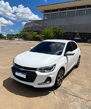 Onix Hatch Premier 1.0 Turbo Automático Flex 2023/2023 em Várzea Grande - MT