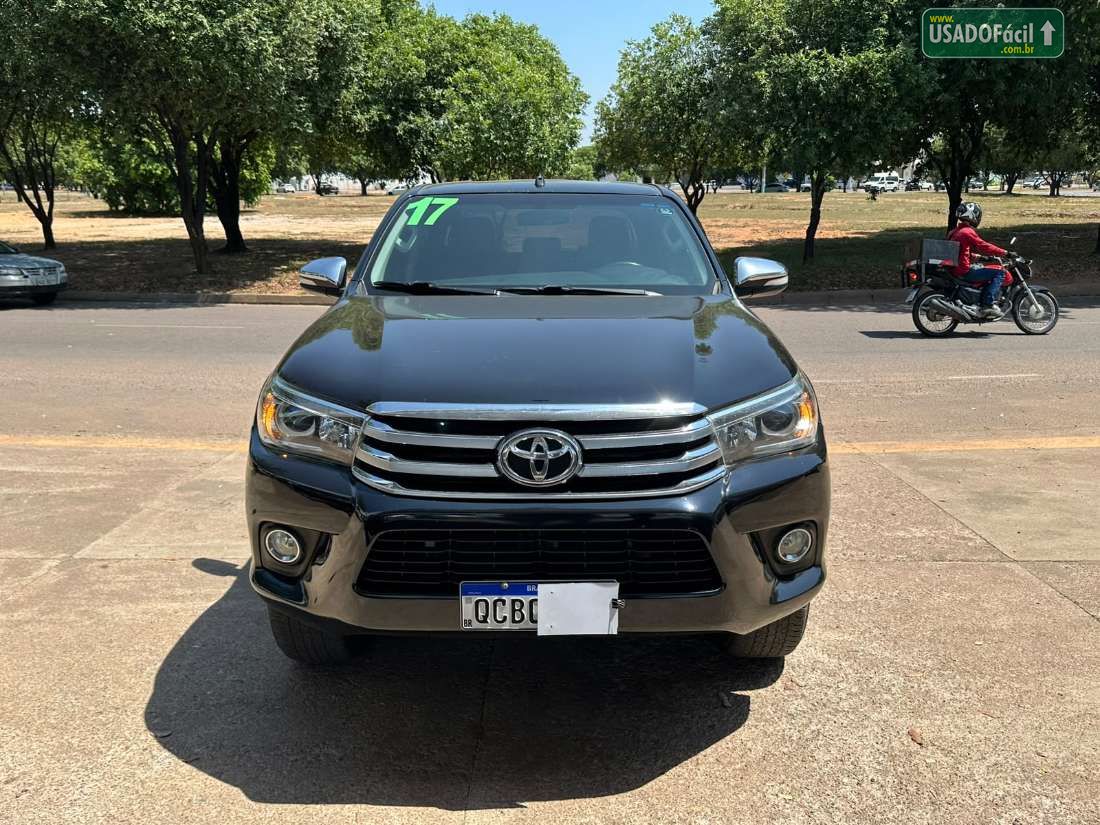 Toyota Hilux SRX CD 2.8 4x4 TDI Automático Diesel 2016/2017 — foto 2 de 19