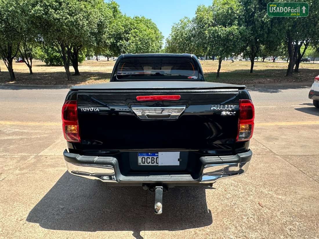 Toyota Hilux SRX CD 2.8 4x4 TDI Automático Diesel 2016/2017 — foto 16 de 19