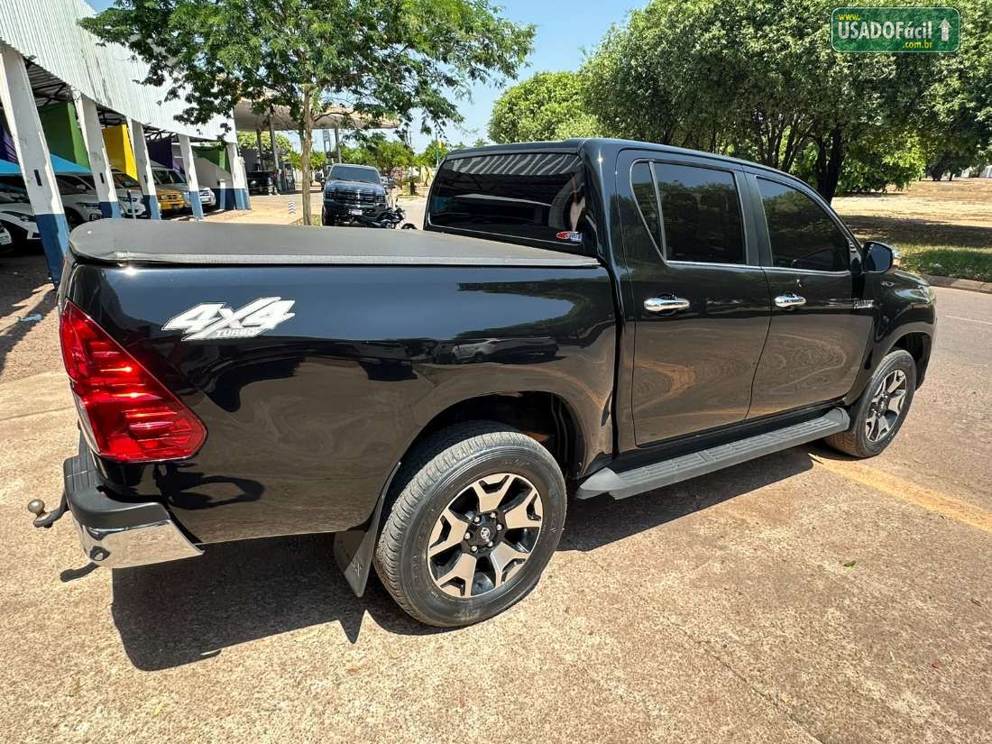 Toyota Hilux SRX CD 2.8 4x4 TDI Automático Diesel 2016/2017 — foto 17 de 19