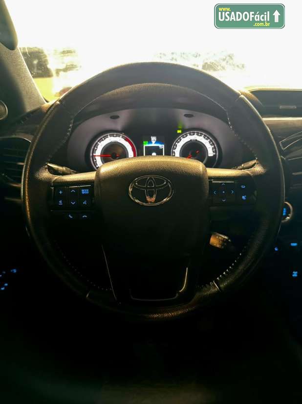 TOYOTA Hilux SRX CD 2.8 4x4 TDI Automático Diesel 2018/2019 — foto 2 de 15